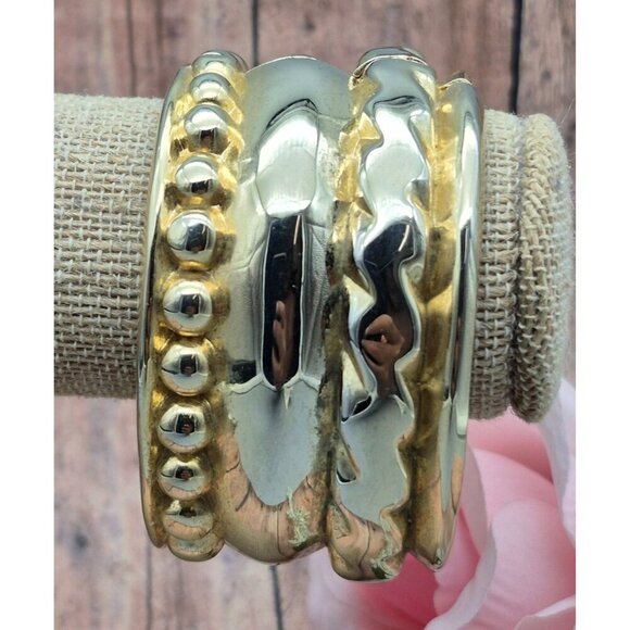 Chunky Gold Tone Statement Hinged Bangle Bracelet 3D - Picture 6 of 7